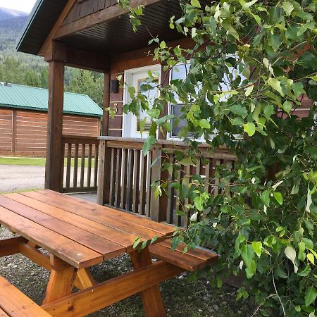 Beaver Creek Lodge And Cabins McBride Zewnętrze zdjęcie